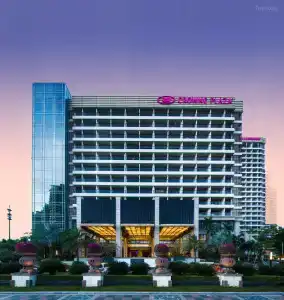 Crowne Plaza Sanya City Center, An Ihg - 4