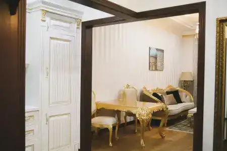 Royal Residence - 46