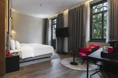 Radisson Red - 29