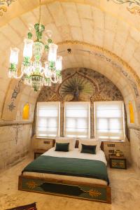 Solo Cave Suites - 29