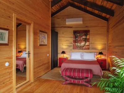 Simurg Inn - 81