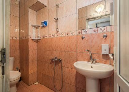 Erenler & Hostel - 23