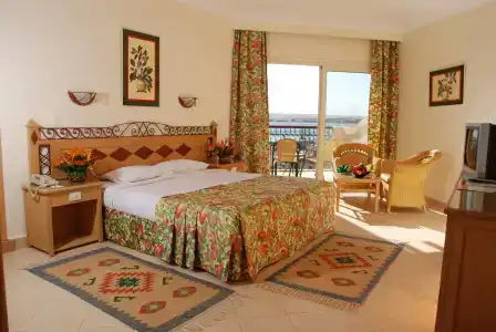 Pyramisa Beach Resort Sahl Hasheesh - 3