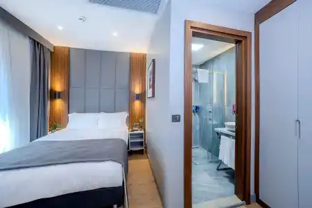 Center Hill Suites - 63