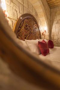 Solo Cave Suites - 116
