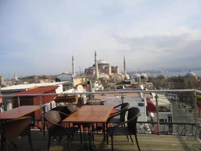 Lapis Inn & Spa ( Ex. Ambassador) - 5