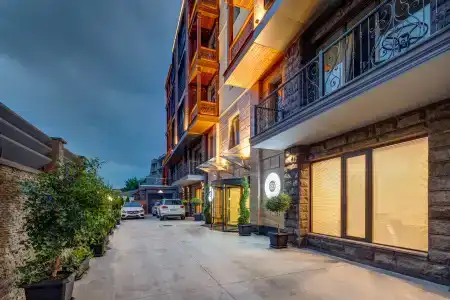 Sole Palace - 8