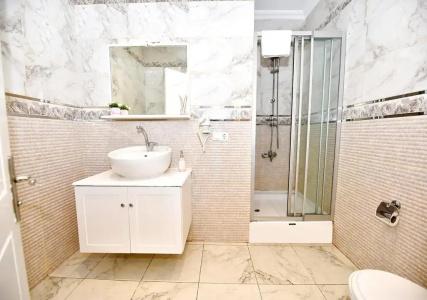 Royal Garden Suite - 51