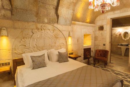 Solo Cave Suites - 83
