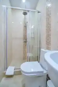 Кузне́цкий - 22