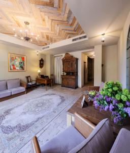 Apricot Yerevan - 5