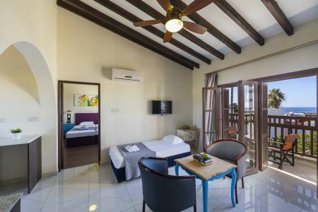 Latchi Family Resort - 18