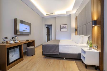 Center Hill Suites - 24