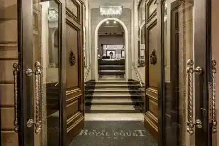 Royal Court - 4