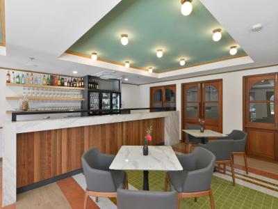 Oakwood & Residence Bangkok Sha Plus Certified - 7