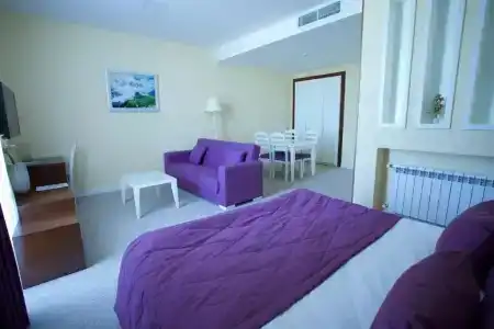 Ilk Inn - 78