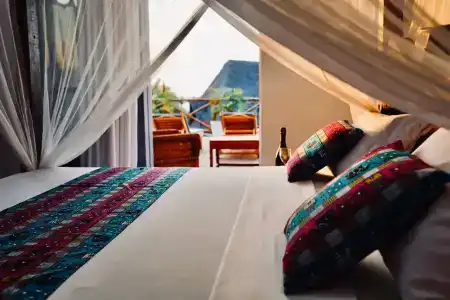 Tropicana Beach - 4