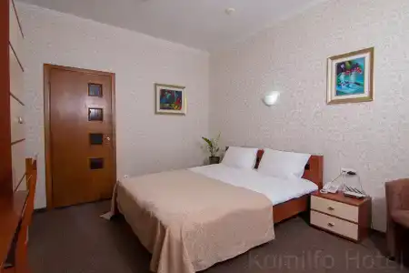 Komilfo - 18