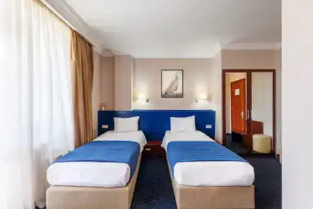 Cruise - 5