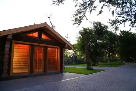 WoodHouse - 2