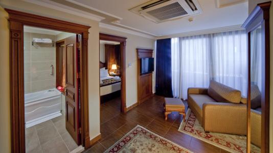 Glk Premier The Home Suites & Spa - 11