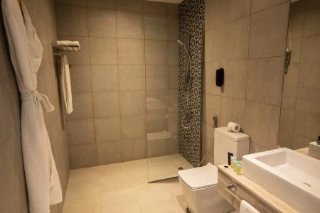 Grand Kingsgate Waterfront By Millenniums - 25