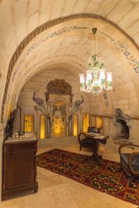 Solo Cave Suites - 30