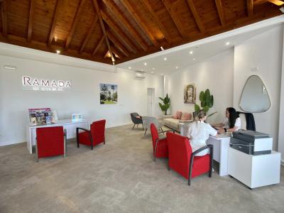 Ramada & Suites by Wyndham Costa del Sol Fuengirola - 8