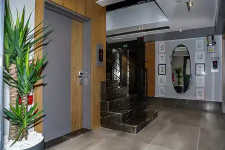 Stile Suite - 16
