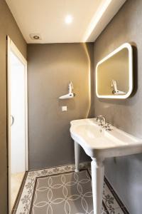 Monat Otel - 6