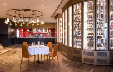 Hilton Regency - 13