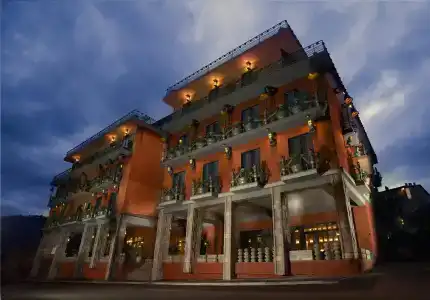 Brim Hotel - 1