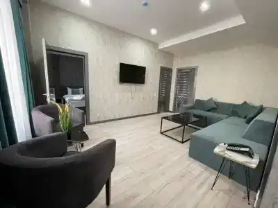 Alpha Plaza - 34