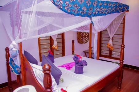Zanzi Rest Bungalow - 32