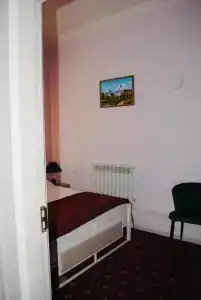 Эребуни плаза - 3