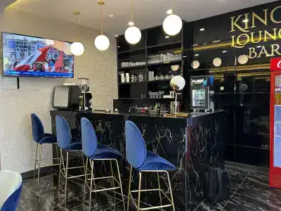 King Plaza - 19