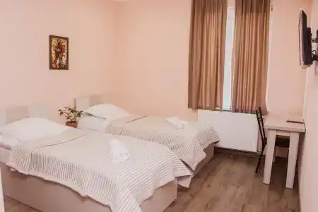 Redhotel - 15