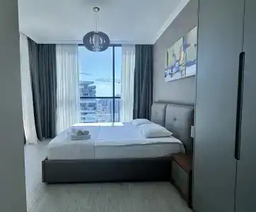 Season Suite Apart - 61