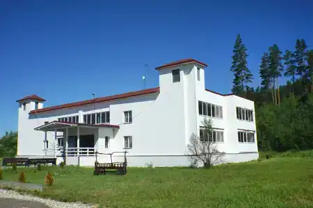 Парк Прибрежный Ярбург - 0