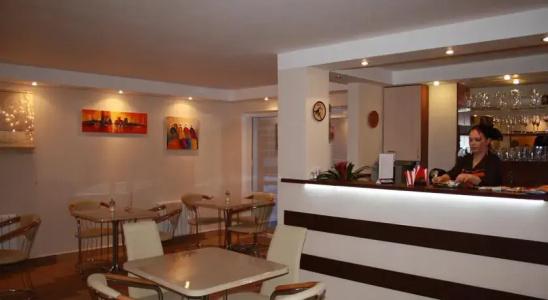 House Hills - 3