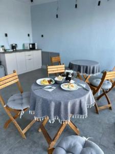 Grey House - 5