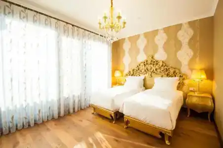 Royal Residence - 27
