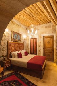 Solo Cave Suites - 14