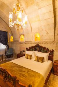 Solo Cave Suites - 47