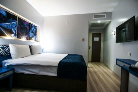 Lapis Inn & Spa ( Ex. Ambassador) - 13