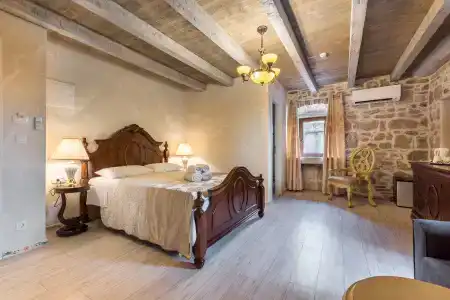 Heritage Palace Varos - Mag Quaint & Elegant Boutiques - 114
