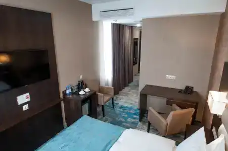 Best Western Plus Oskemen - 11