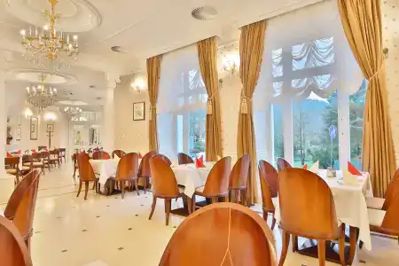 Sun Palace Spa & Wellness - 9