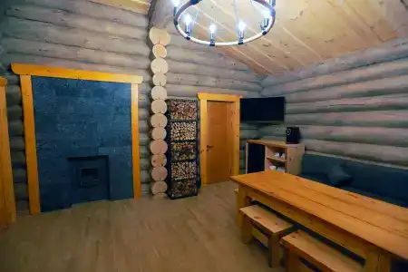 WoodHouse - 4