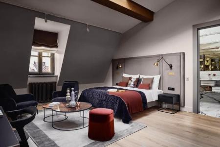 H15 Luxury Palace - 36
